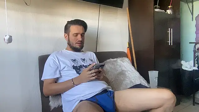 Alexitho25 online show from 10/27/25, 07:51