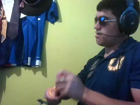 Snapshot of juanfritaa21 chatting on 09/28/25, 09:42 juanfritaa21 online show from 09/28/25, 09:42