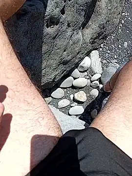 jr0625 online show from 09/14/25, 03:33