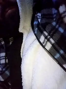 jr0625 online show from 12/17/25, 01:11