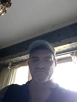 Snapshot of Matiasm7777 chatting on 12/20/25, 09:55 Matiasm7777 online show from 12/20/25, 09:55