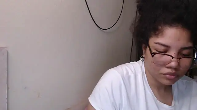 madelene online show from 12/24/24, 01:28