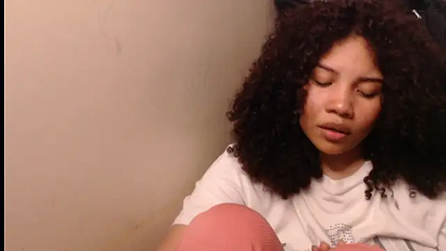 madelene online show from 12/14/25, 03:12