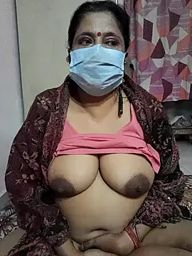 Snapshot of mature_mimi chatting on 12/22/25, 06:05 mature mimi online show from 12/22/25, 06:05