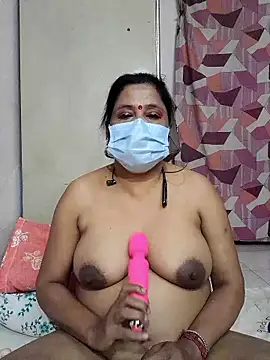 Snapshot of mature_mimi chatting on 01/13/26, 10:09 mature mimi online show from 01/13/26, 10:09