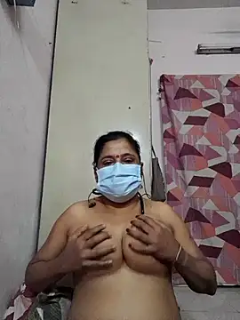 Snapshot of mature_mimi chatting on 02/10/26, 10:30 mature mimi online show from 02/10/26, 10:30