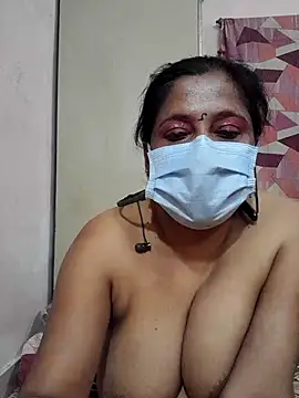 Snapshot of mature_mimi chatting on 02/13/26, 07:10 mature mimi online show from 02/13/26, 07:10