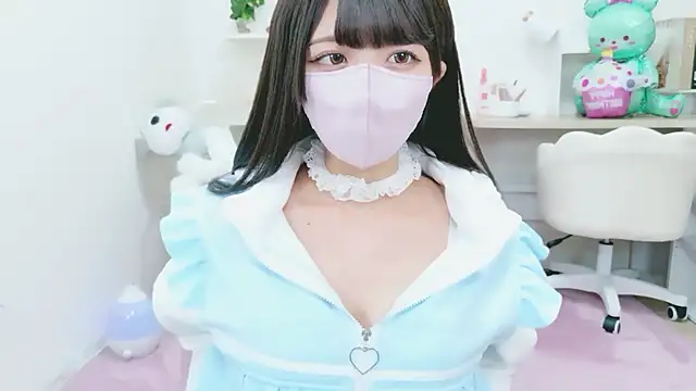 Snapshot of Reina_Fcup chatting on 11/10/25, 11:42 Reina Fcup online show from 11/10/25, 11:42