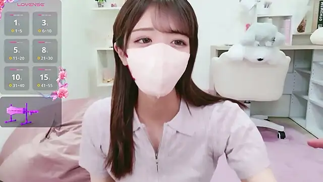 Reina Fcup online show from 04/20/26, 05:59