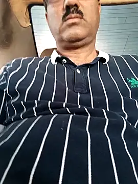 Snapshot of moonflower25 chatting on 09/25/25, 12:09 moonflower25 online show from 09/25/25, 12:09