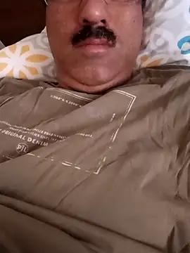 moonflower25 online show from 04/23/26, 01:40