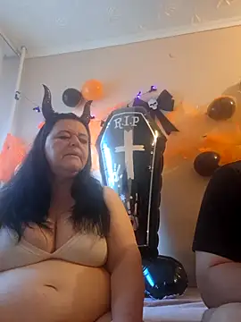 BlacReign online show from 10/18/25, 01:56