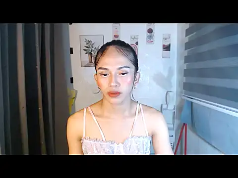 LauraSoHot online show from 09/10/25, 01:22