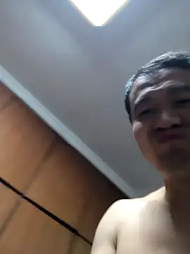 huanhuanaaaaa online show from 11/23/25, 04:07