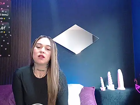 Izchell online show from 04/19/26, 03:00