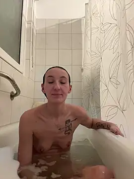 Emilia Mausi online show from 02/08/26, 07:50