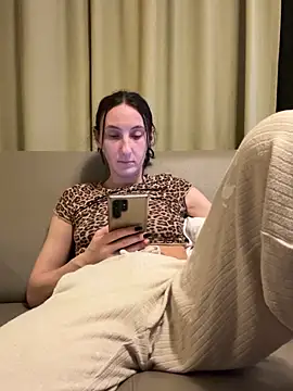 Emilia Mausi online show from 02/11/26, 08:25