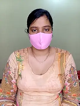 Rose-luckey online show from 01/12/26, 01:05