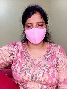 Rose-luckey online show from 04/12/26, 01:16