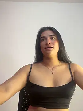 Snapshot of alice_shyness chatting on 11/20/25, 04:34 alice shyness online show from 11/20/25, 04:34