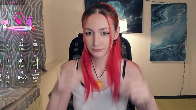 Snapshot of EasterBlink chatting on 09/20/25, 10:16 EasterBlink online show from 09/20/25, 10:16