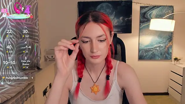 Snapshot of EasterBlink chatting on 09/21/25, 10:17 EasterBlink online show from 09/21/25, 10:17