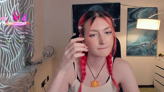 Snapshot of EasterBlink chatting on 09/24/25, 11:35 EasterBlink online show from 09/24/25, 11:35