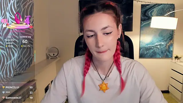 Snapshot of EasterBlink chatting on 10/08/25, 08:56 EasterBlink online show from 10/08/25, 08:56