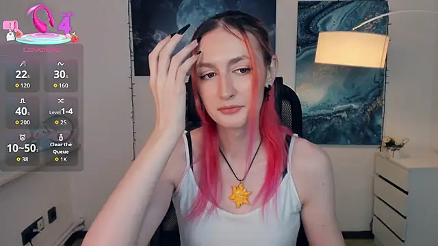 Snapshot of EasterBlink chatting on 10/14/25, 09:10 EasterBlink online show from 10/14/25, 09:10