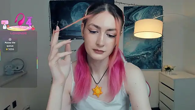 Snapshot of EasterBlink chatting on 10/29/25, 11:12 EasterBlink online show from 10/29/25, 11:12