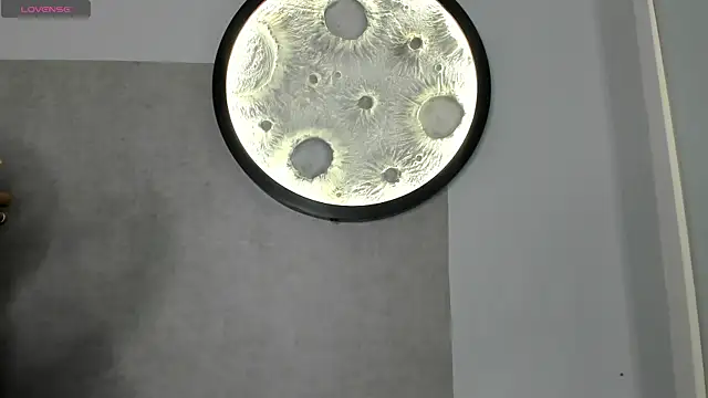 Snapshot of _Leohot_ chatting on 10/03/25, 01:46 Leohot online show from 10/03/25, 01:46