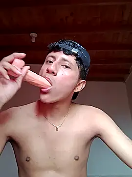 Snapshot of _Leohot_ chatting on 10/20/25, 03:01 Leohot online show from 10/20/25, 03:01