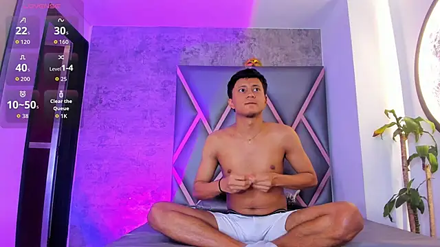 Snapshot of _Leohot_ chatting on 12/13/25, 09:42 Leohot online show from 12/13/25, 09:42