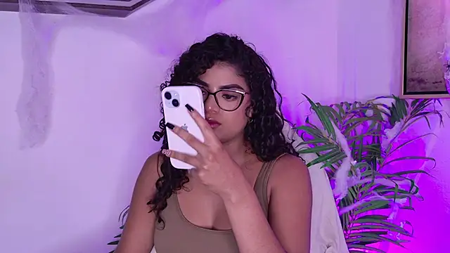 Carly Monroe  online show from 10/30/25, 09:59