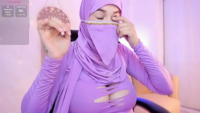 salma isawwii online show from 12/15/25, 02:54