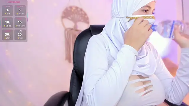 salma isawwii online show from 12/17/25, 02:56