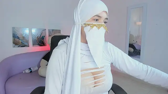 salma isawwii online show from 04/23/26, 03:03