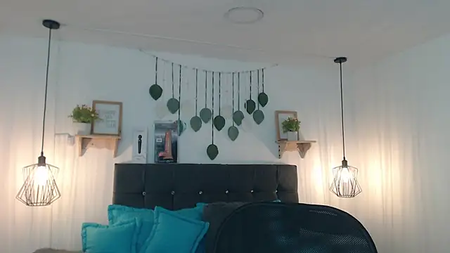 zohet kriss online show from 12/21/25, 10:33