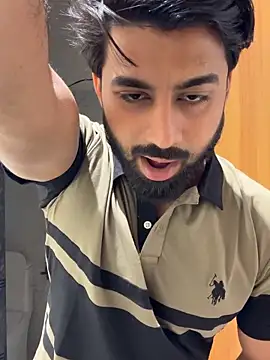 hottestboy03 online show from 02/13/26, 09:16