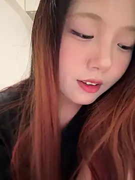 Snapshot of mimi9420 chatting on 06/03/26, 03:17 mimi9420 online show from 06/03/26, 03:17