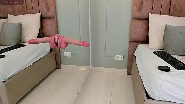 saray marquez online show from 11/18/25, 11:47