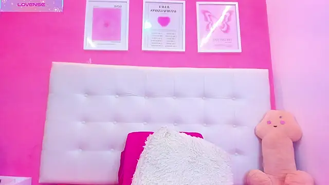 Macarena 05 online show from 12/23/25, 02:53