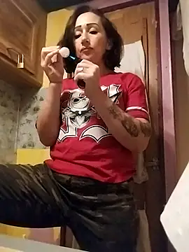 Snapshot of Dirtywhitebitch5150 chatting on 09/23/25, 06:38 Dirtywhitebitch5150 online show from 09/23/25, 06:38