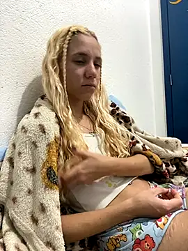 Bruna551 online show from 11/06/25, 03:18