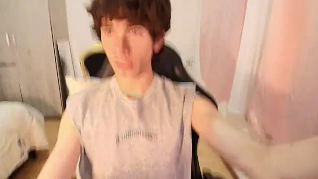 Nude Boy18 online show from 09/24/25, 12:14