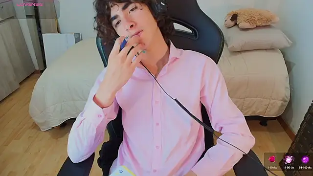 Nude Boy18 online show from 02/14/26, 07:27