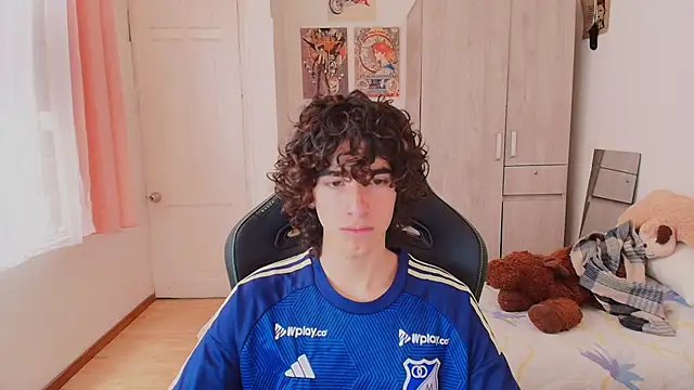 Nude Boy18 online show from 03/19/26, 07:18