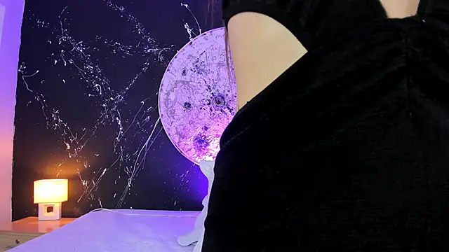 Snapshot of CarlySommers chatting on 10/10/25, 05:06 CarlySommers online show from 10/10/25, 05:06