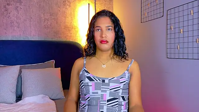 isabellaho1317 online show from 10/25/25, 08:25