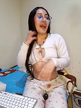 StefaniaFoxx  online show from 02/07/26, 06:17